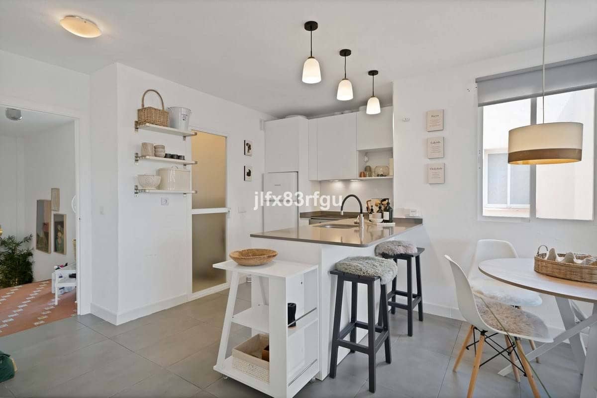 2 bedroom Apartment for sale in Mijas with pool garage - € 299,000 (Ref: 9438560)