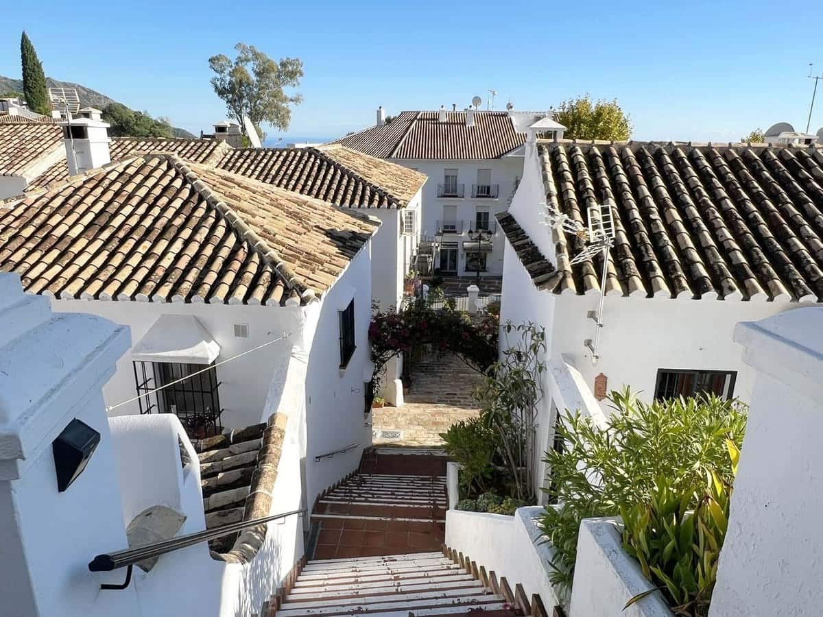 2 bedroom Townhouse for sale in Mijas - € 350,000 (Ref: 9438562)