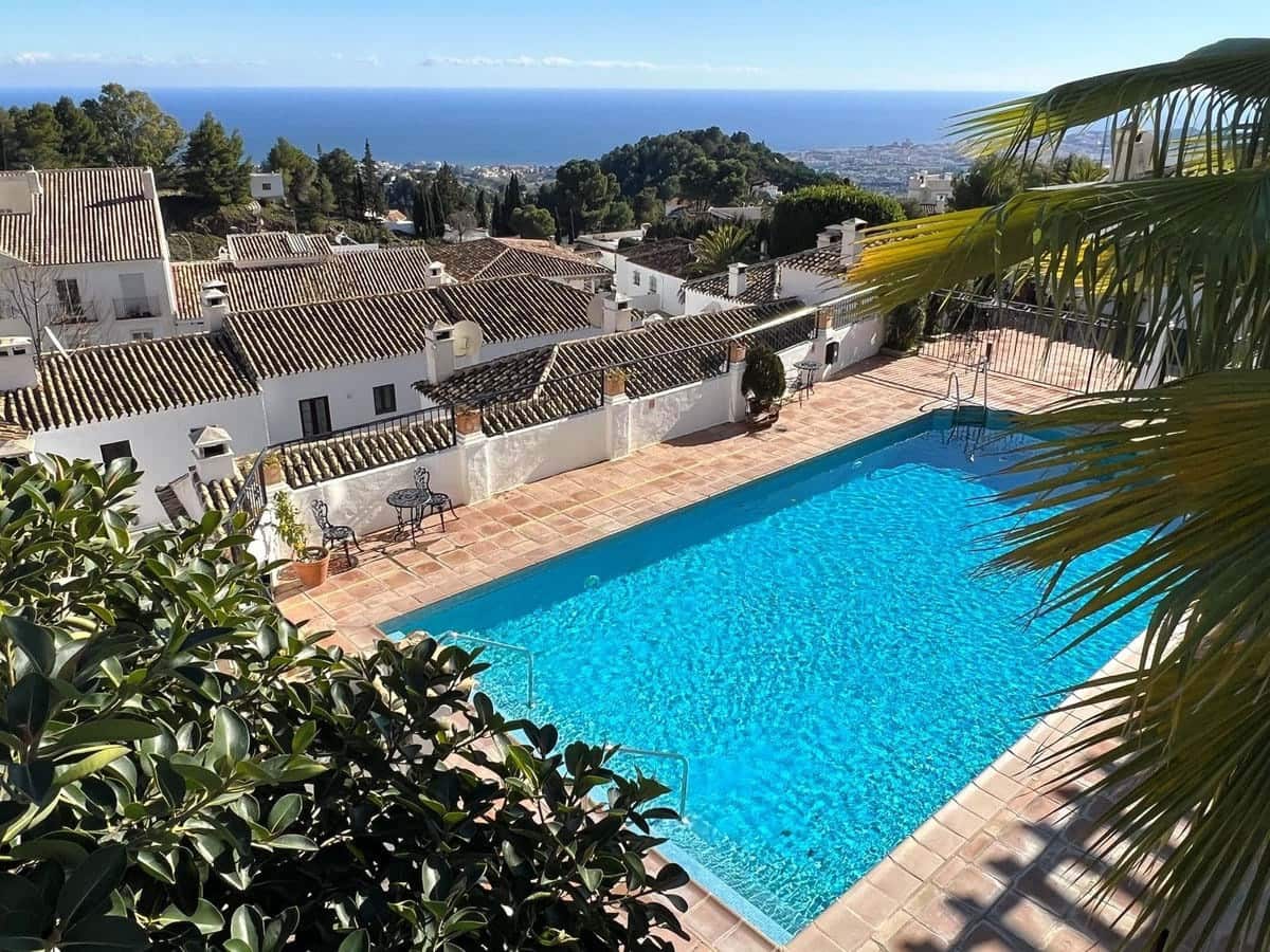 2 bedroom Townhouse for sale in Mijas - € 350,000 (Ref: 9438562)