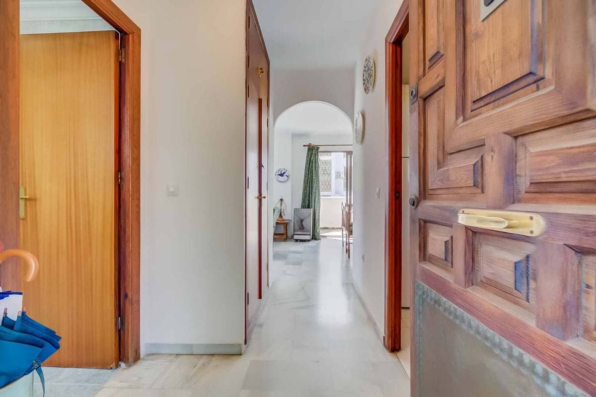 2 soverom Leilighet til salgs i Fuengirola med svømmebasseng garasje - € 395 000 (Ref: 9438565)