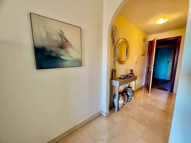 2 makuuhuone Huoneisto myytävänä paikassa Fuengirola mukana uima-altaan 
autotalli - 359 000 € (Ref: 9438566)