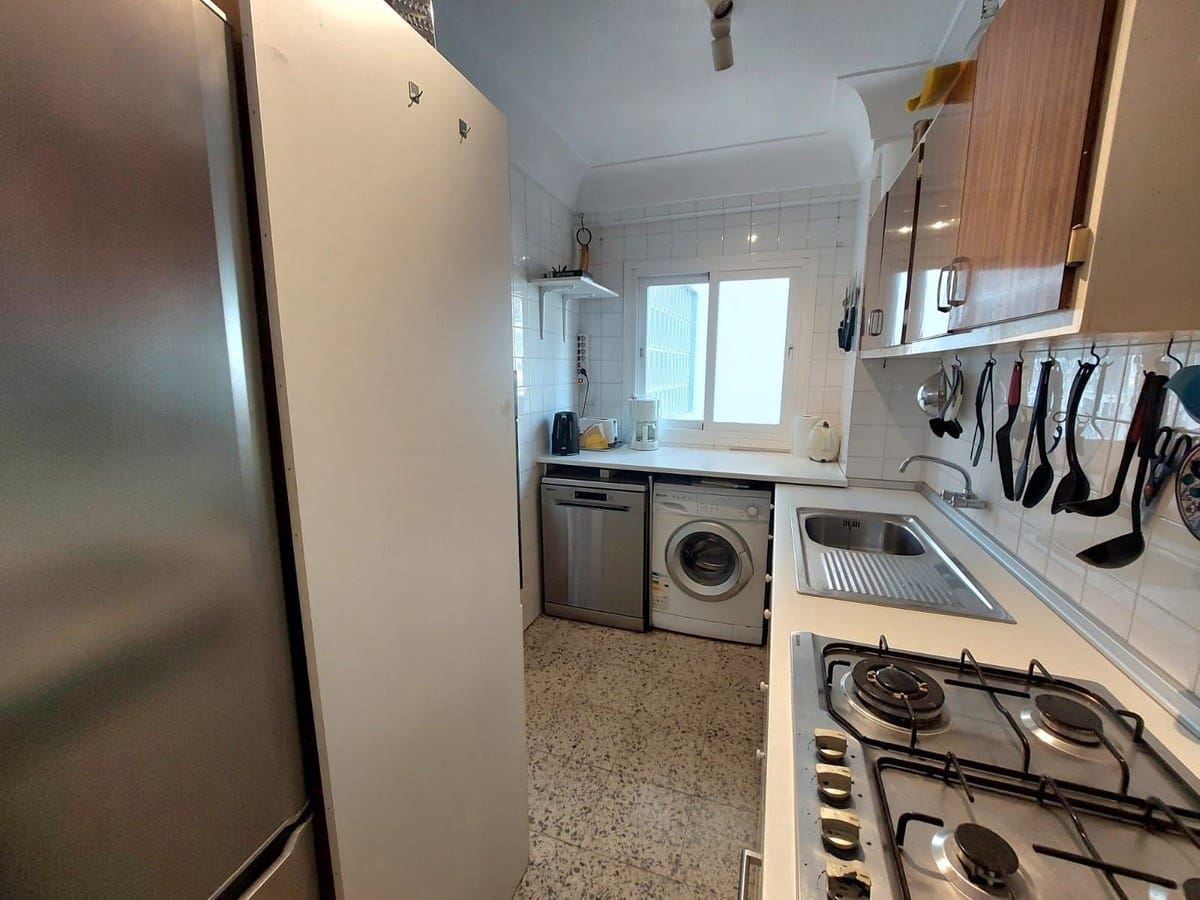 2 bedroom Apartment for sale in Benalmadena with pool garage - € 250,000 (Ref: 9438567)