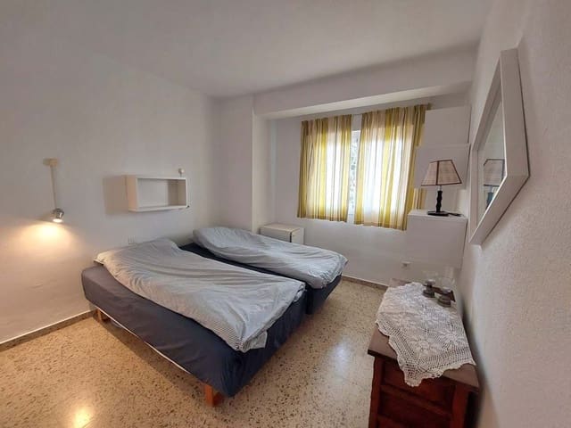 2 bedroom Apartment for sale in Benalmádena with pool garage - € 250,000 (Ref: 9438567)