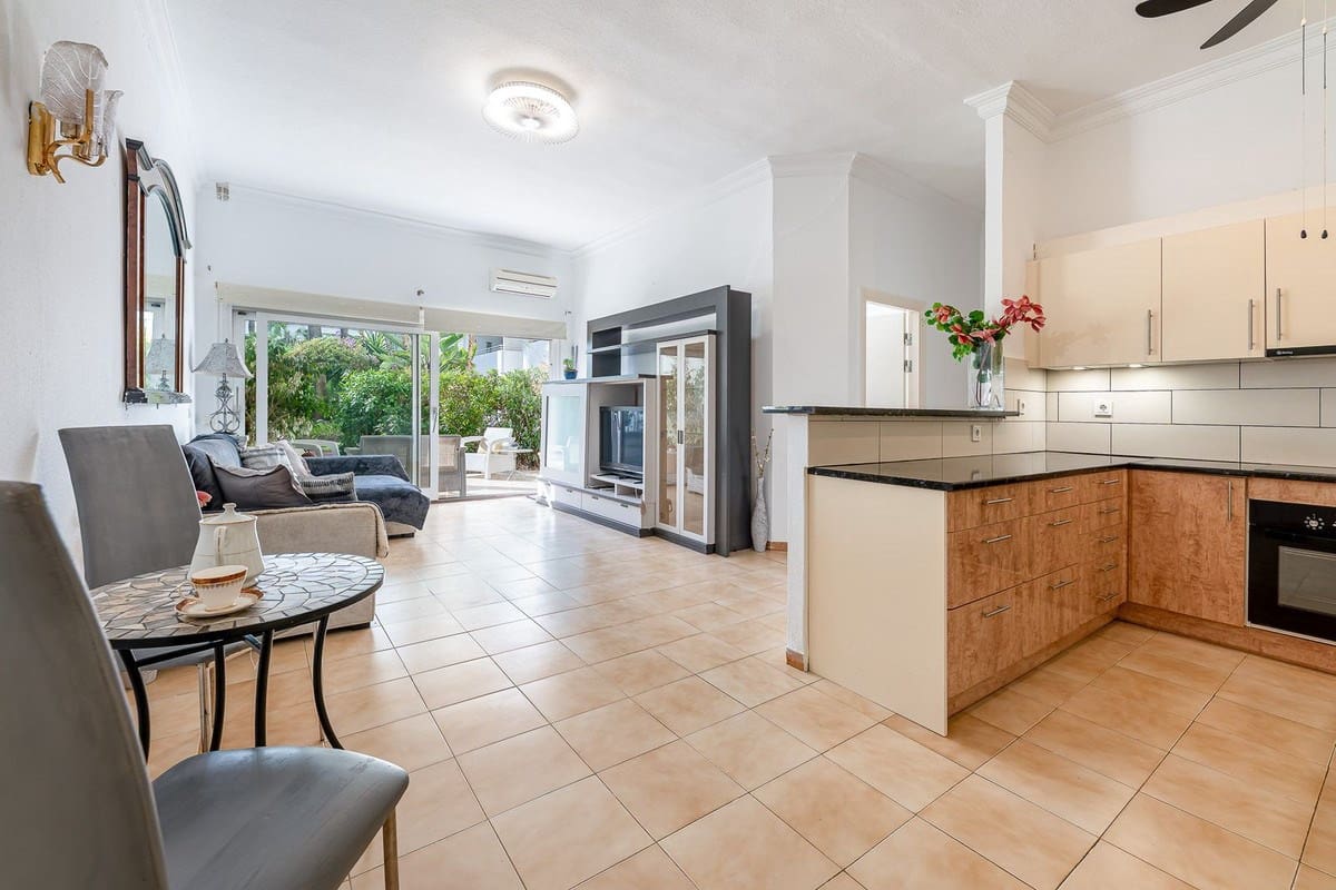 2 Zimmer Apartment zu verkaufen in New Golden Mile mit Pool Garage - 299.000 € (Ref: 9438568)