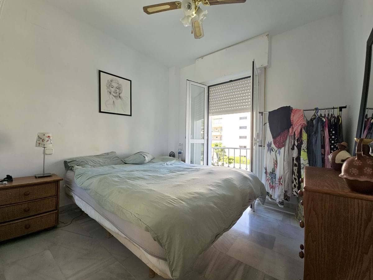 3 sypialnia Dom na sprzedaż w Estepona z basenem garażem - 425 000 € (Ref: 9438570)