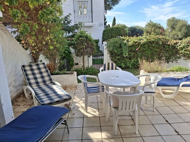 Casa de 2 habitaciones en Estepona en venta con piscina garaje - 300.000 € (Ref: 9438571)