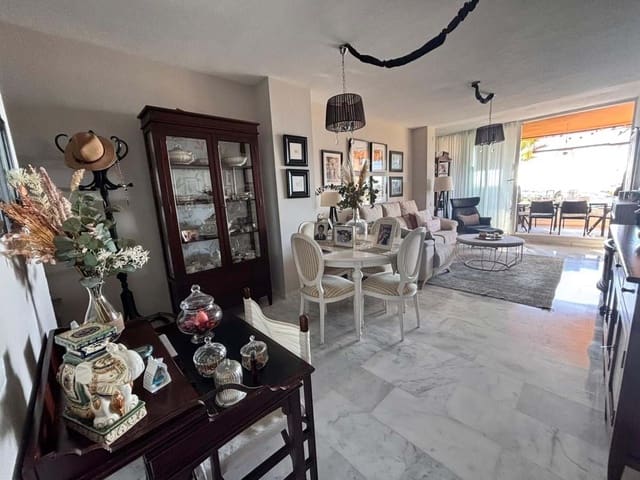 2 makuuhuone Huoneisto myytävänä paikassa Marbella mukana uima-altaan 
autotalli - 382 000 € (Ref: 9438573)