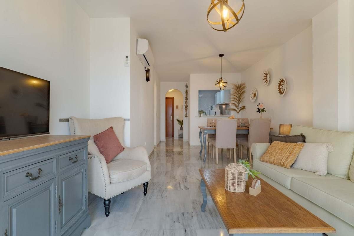 Apartamento de 2 habitaciones en Mijas en venta con piscina garaje - 339.000 € (Ref: 9454725)