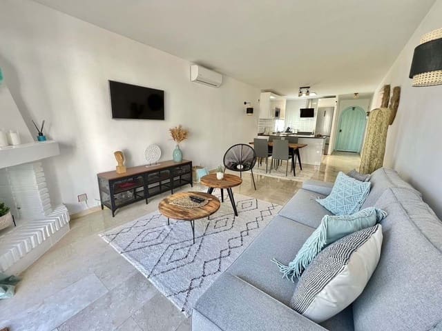 Apartamento de 2 habitaciones en Mijas en venta con piscina garaje - 385.000 € (Ref: 9470727)