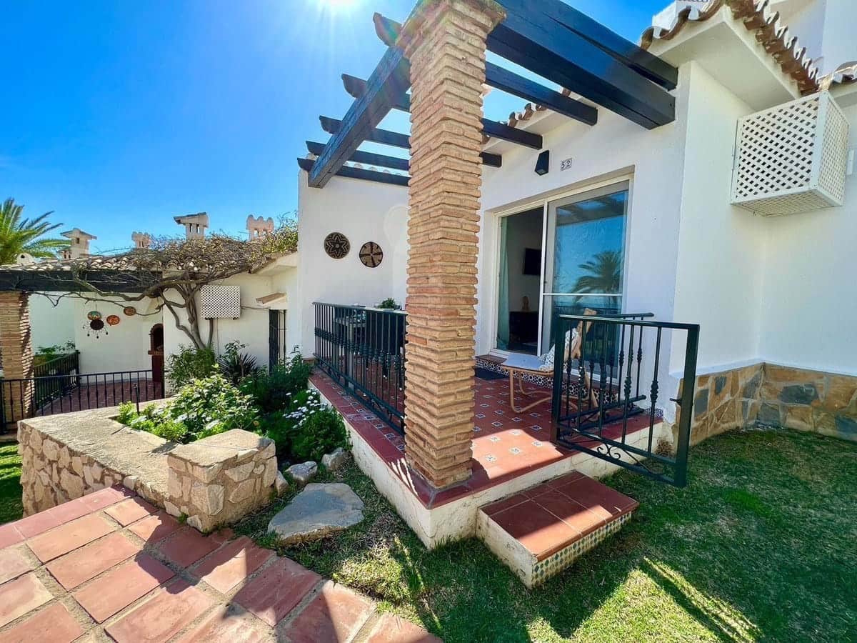 2 bedroom Apartment for sale in Mijas with pool garage - € 385,000 (Ref: 9470727)