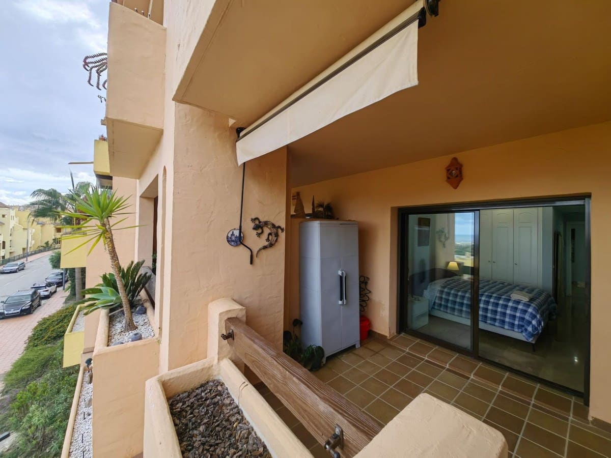 2 chambre Appartement à vendre à La Duquesa / Puerto de la Duquesa avec piscine garage - 298 000 € (Ref: 9471000)