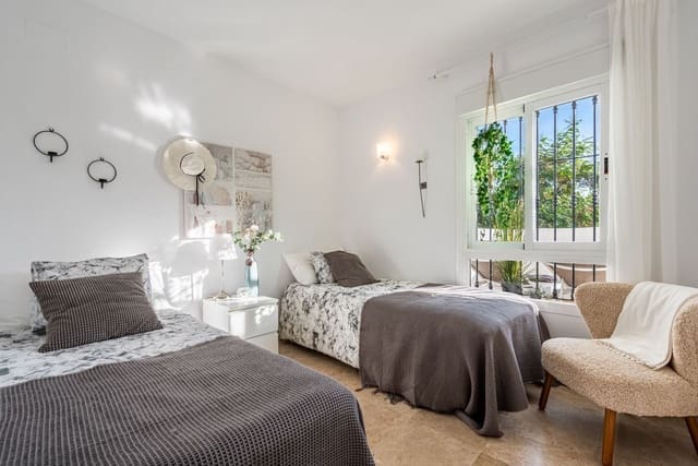 3 quarto Apartamento para venda em Marbella com piscina garagem - 589 000 € (Ref: 9471001)