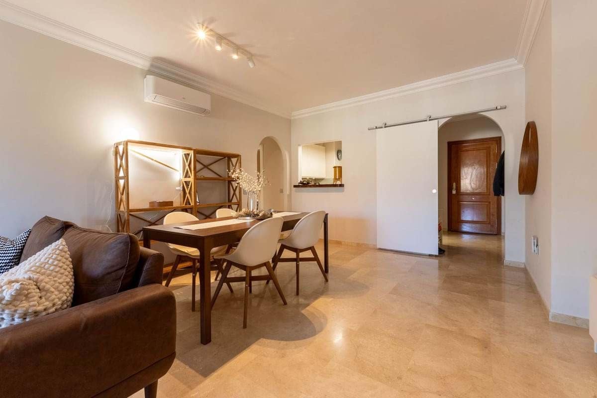 2 bedroom Apartment for sale in Mijas with pool garage - € 345,000 (Ref: 9471003)