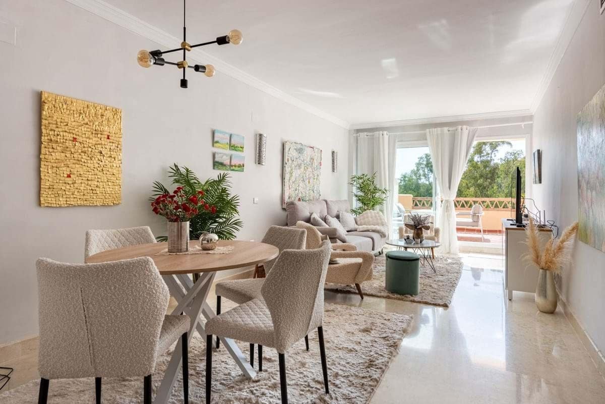 2 soveværelse Lejlighed til salg i Marbella med swimmingpool garage - € 359.000 (Ref: 9475578)