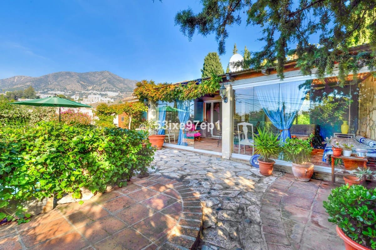 2 bedroom Villa for sale in Mijas with pool garage - € 495,000 (Ref: 9493928)