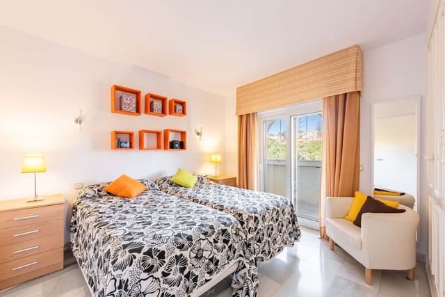 2 chambre Appartement à vendre à La Cala de Mijas, Mijas avec piscine garage - 599 000 € (Ref: 9550235)