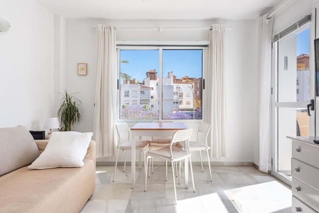 2 Zimmer Apartment zu verkaufen in Benalmádena mit Pool Garage - 364.000 € (Ref: 9872587)