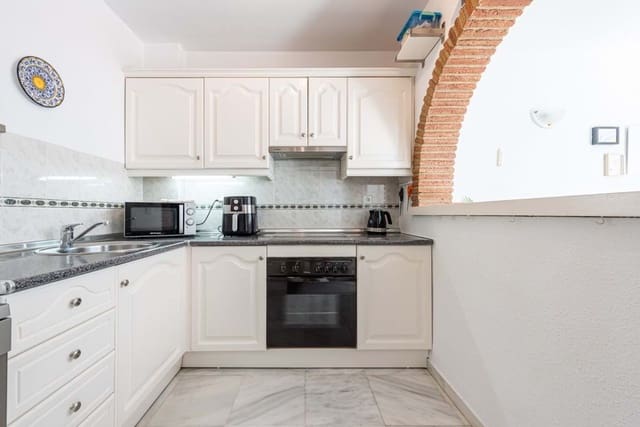 2 Zimmer Apartment zu verkaufen in Benalmádena mit Pool Garage - 364.000 € (Ref: 9872587)