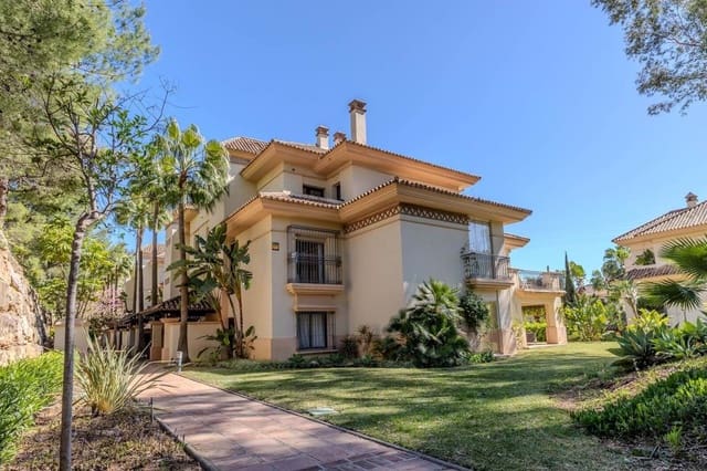 2 soverom Leilighet til salgs i Marbella med svømmebasseng garasje - € 525 000 (Ref: 9872596)