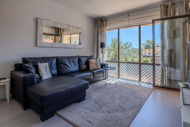 2 soverom Leilighet til salgs i Marbella med svømmebasseng garasje - € 525 000 (Ref: 9872596)