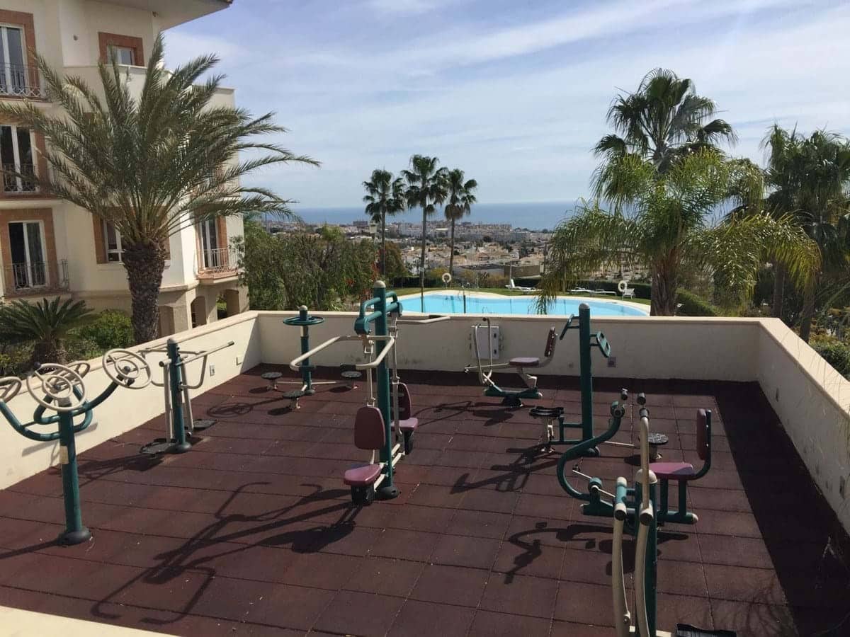 1 slaapkamer Appartement te koop in Benalmadena met zwembad garage - € 299.000 (Ref: 9872602)