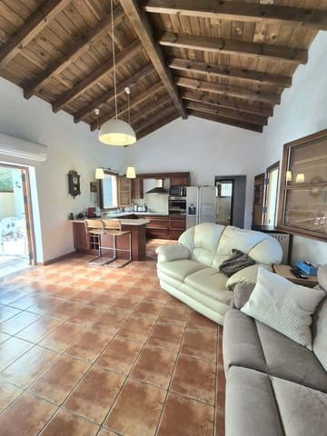2 sypialnia Willa na sprzedaż w Coín z basenem garażem - 475 000 € (Ref: 9872603)