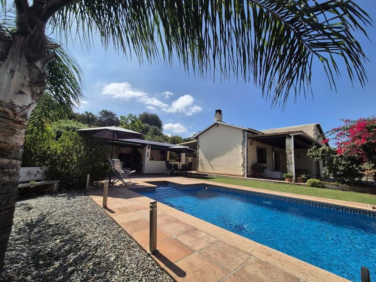 Chalet de 2 habitaciones en Coín en venta con piscina garaje - 475.000 € (Ref: 9872603)