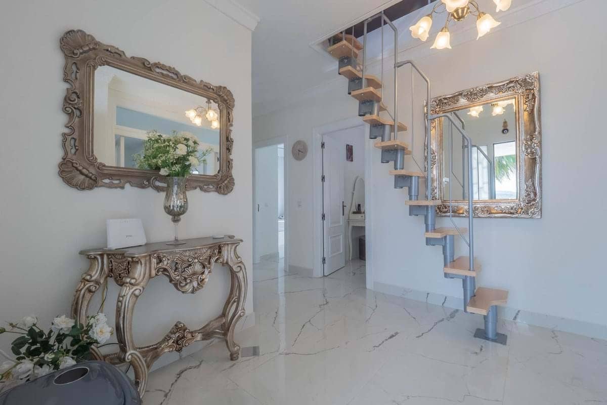 Chalet de 3 habitaciones en Coín en venta con piscina garaje - 599.000 € (Ref: 9872605)