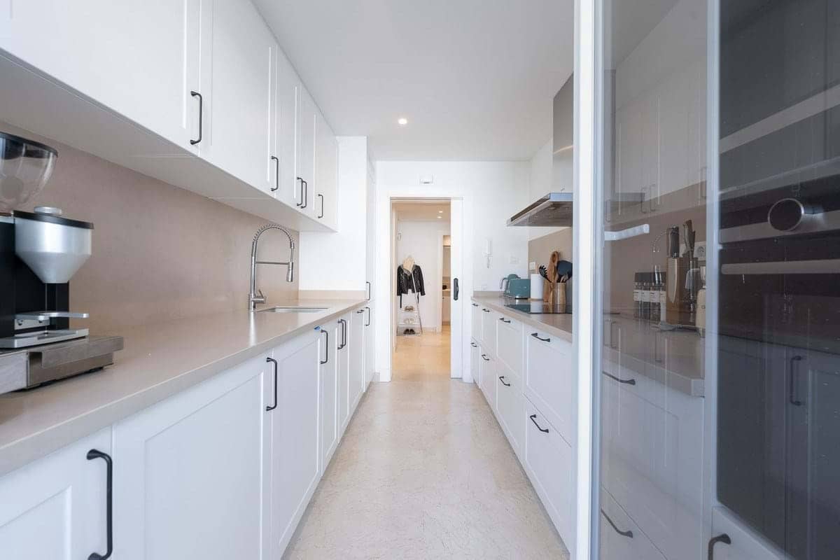2 Zimmer Apartment zu verkaufen in Marbella mit Pool Garage - 649.000 € (Ref: 9872609)
