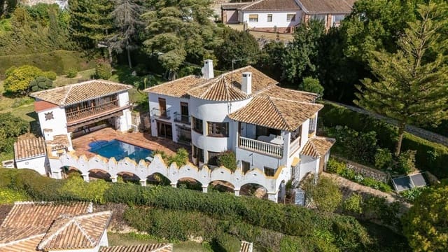 4 soveværelse Villa til salg i Mijas med swimmingpool garage - € 1.399.000 (Ref: 9872610)