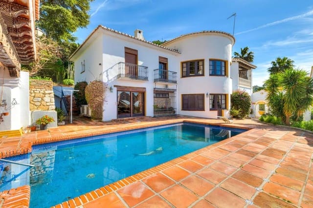 4 soveværelse Villa til salg i Mijas med swimmingpool garage - € 1.399.000 (Ref: 9872610)