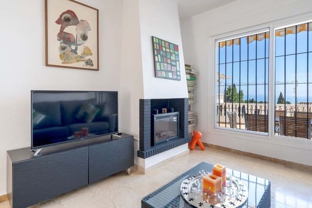 3 soveværelse Byhus til salg i Benalmádena med swimmingpool garage - € 495.000 (Ref: 9872615)