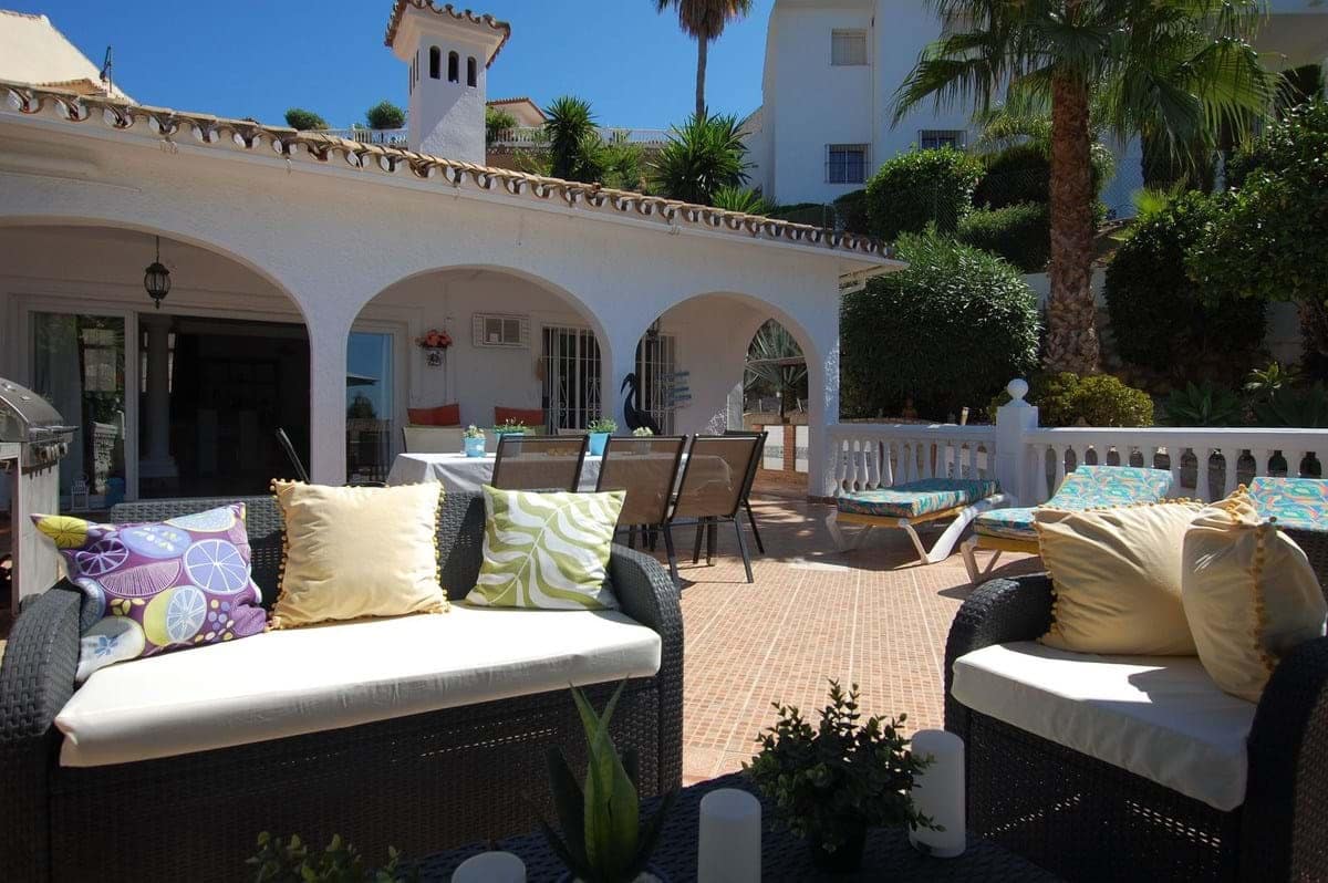 Chalet de 5 habitaciones en Mijas en venta con piscina garaje - 695.000 € (Ref: 9872622)