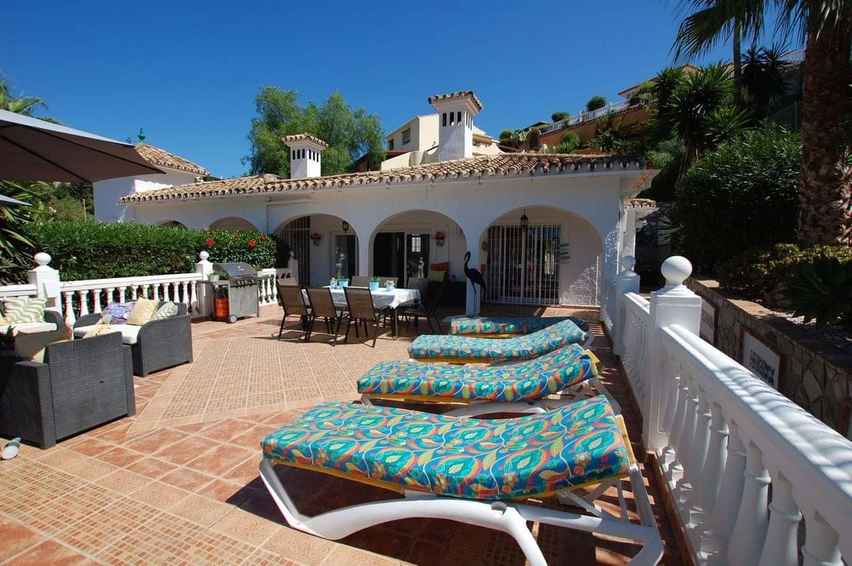 Chalet de 5 habitaciones en Mijas en venta con piscina garaje - 695.000 € (Ref: 9872622)