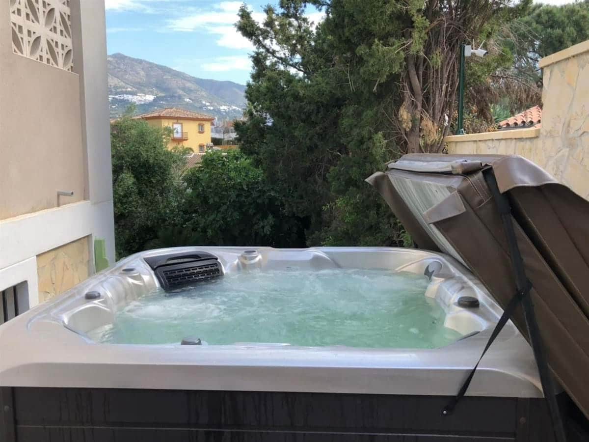 8 sovrum Villa till salu i Mijas med pool garage - 1 799 500 € (Ref: 9872623)