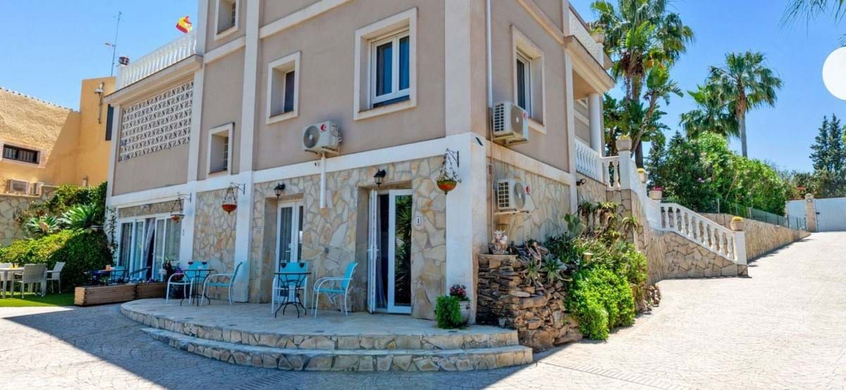 8 sovrum Villa till salu i Mijas med pool garage - 1 799 500 € (Ref: 9872623)