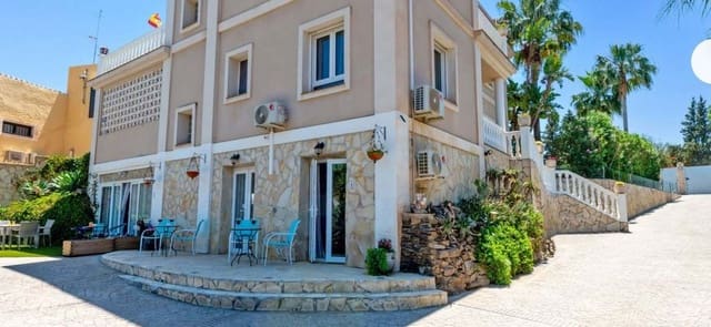8 sovrum Villa till salu i Mijas med pool garage - 1 799 500 € (Ref: 9872623)