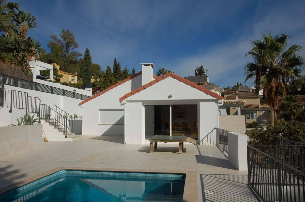 4 soverom Villa til salgs i Mijas med svømmebasseng garasje - € 899 000 (Ref: 9872624)