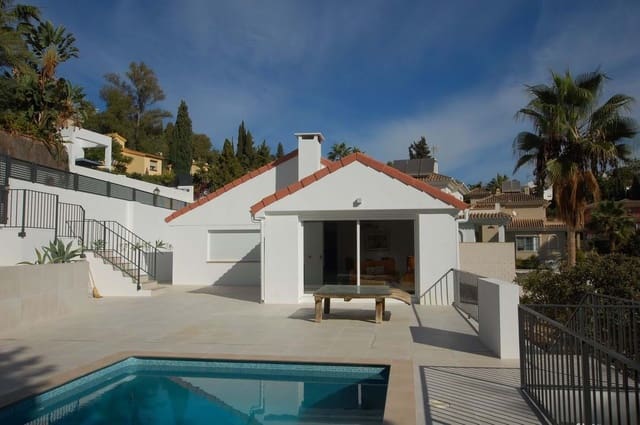 4 soverom Villa til salgs i Mijas med svømmebasseng garasje - € 899 000 (Ref: 9872624)