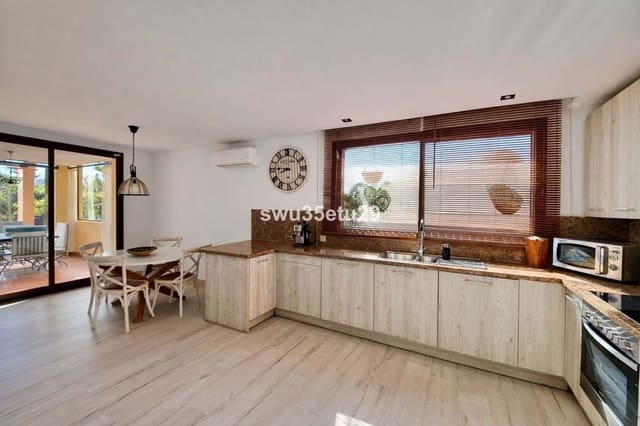 2 chambre Appartement à vendre à Marbella avec piscine garage - 480 000 € (Ref: 9872630)