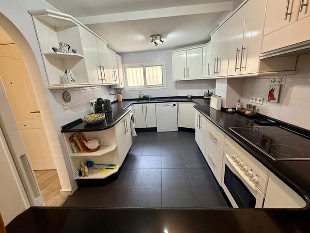 2 soveværelse Byhus til salg i Benalmádena med swimmingpool garage - € 389.000 (Ref: 9872632)