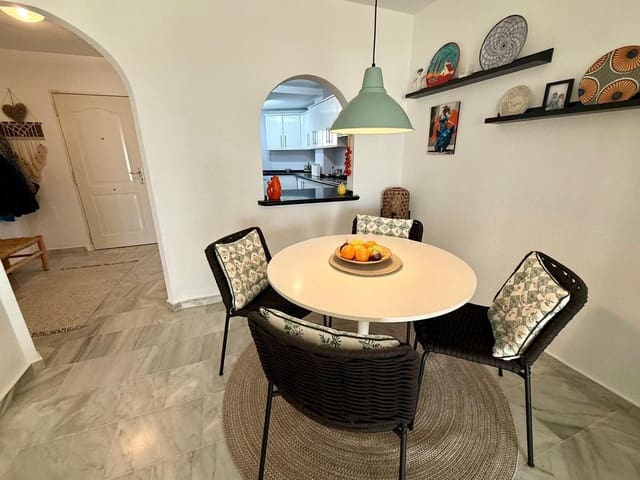 2 soveværelse Byhus til salg i Benalmádena med swimmingpool garage - € 389.000 (Ref: 9872632)