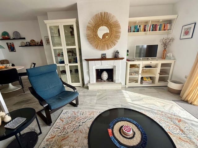2 soveværelse Byhus til salg i Benalmádena med swimmingpool garage - € 389.000 (Ref: 9872632)