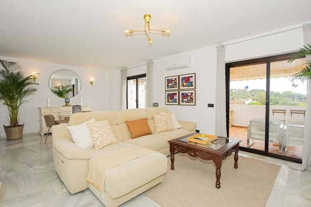 2 Zimmer Apartment zu verkaufen in Marbella mit Pool Garage - 620.000 € (Ref: 9872639)