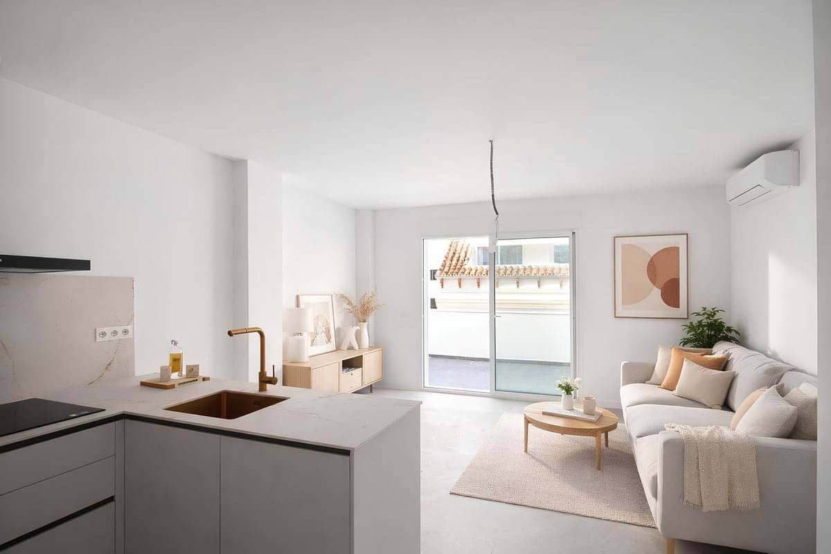 2 bedroom Apartment for sale in Fuengirola - € 419,000 (Ref: 9872643)