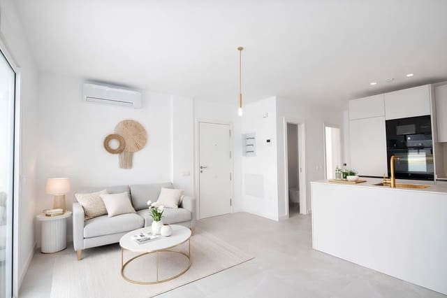2 bedroom Apartment for sale in Fuengirola - € 419,000 (Ref: 9872643)