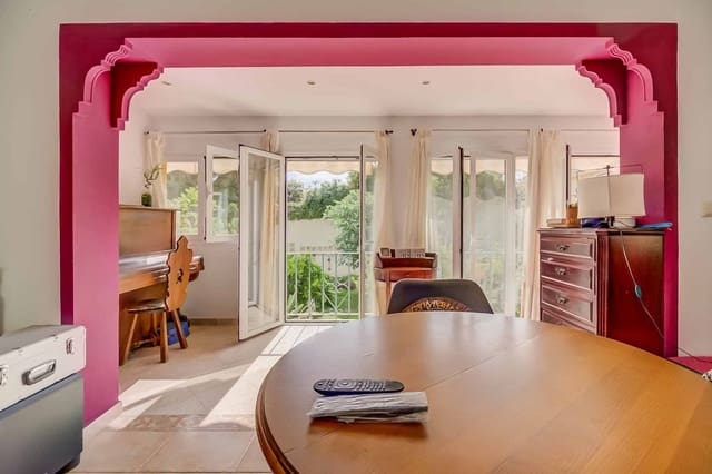 2 slaapkamer Villa te koop in Fuengirola met zwembad garage - € 469.000 (Ref: 9872645)