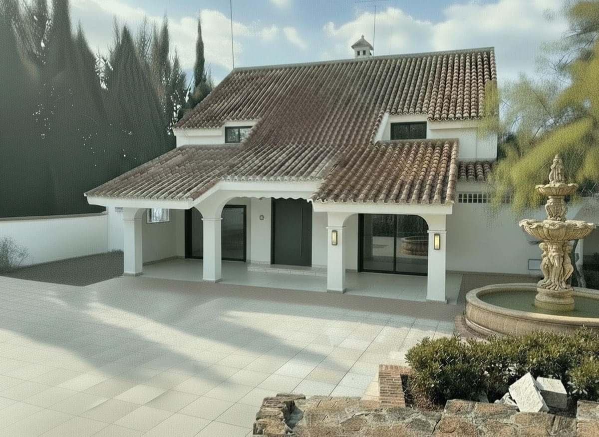 8 Zimmer Villa zu verkaufen in Marbella mit Pool Garage - 1.350.000 € (Ref: 9872647)
