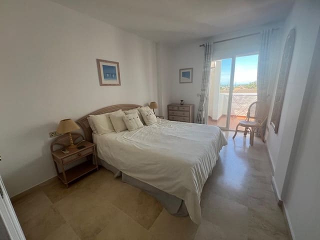 2 quarto Apartamento para venda em Estepona com piscina garagem - 339 000 € (Ref: 9906760)