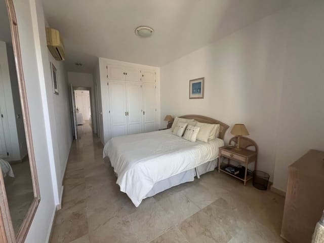 2 quarto Apartamento para venda em Estepona com piscina garagem - 339 000 € (Ref: 9906760)